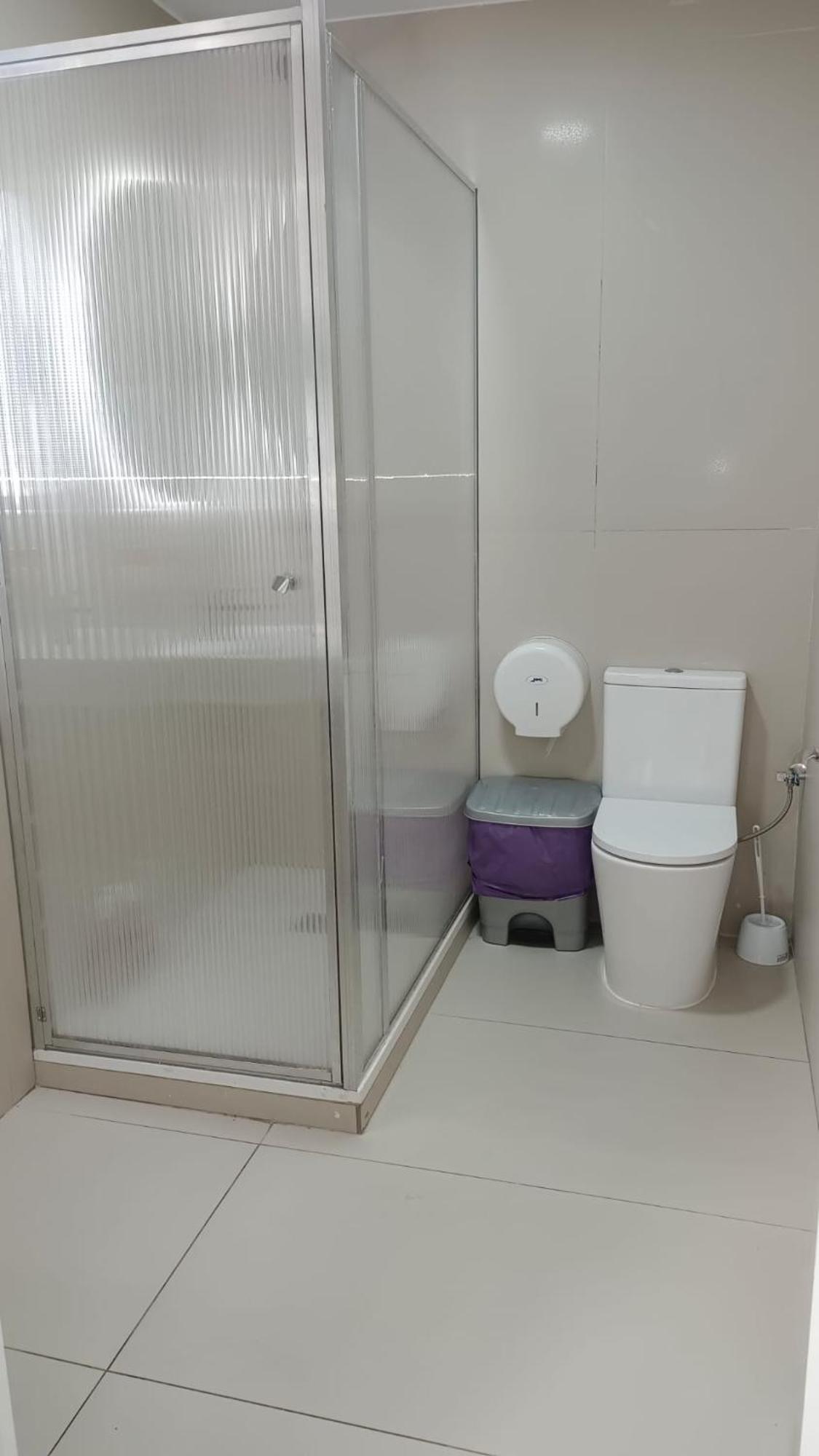 Hostel Las Rosas Мадрид Екстериор снимка