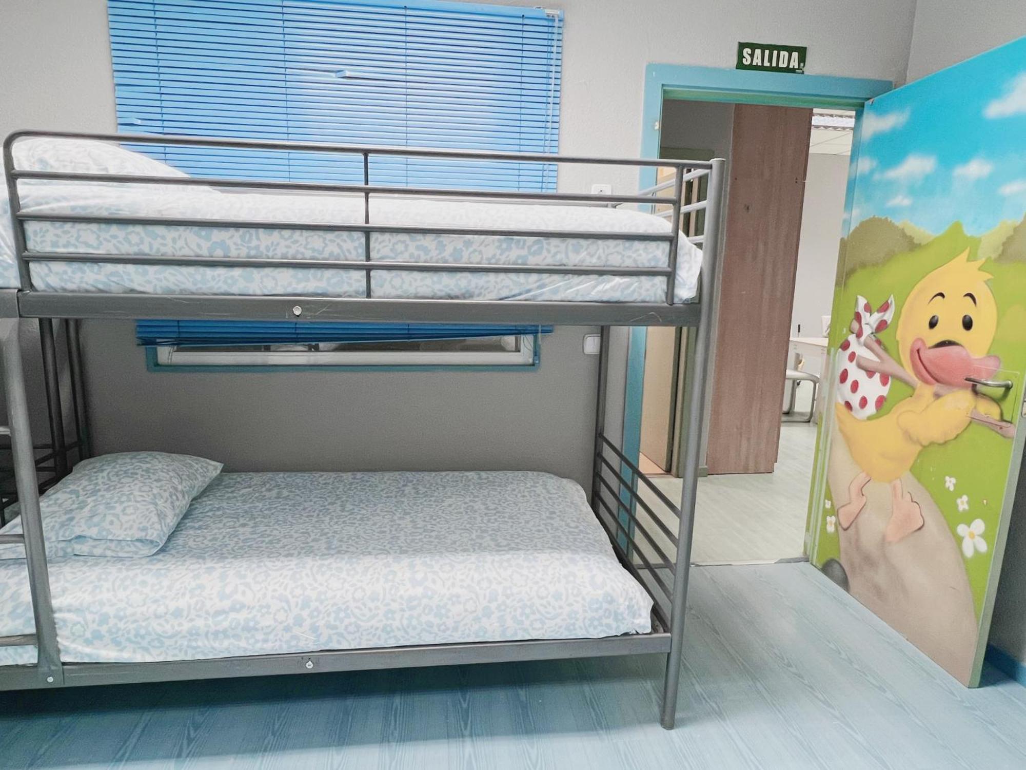 Hostel Las Rosas Мадрид Екстериор снимка