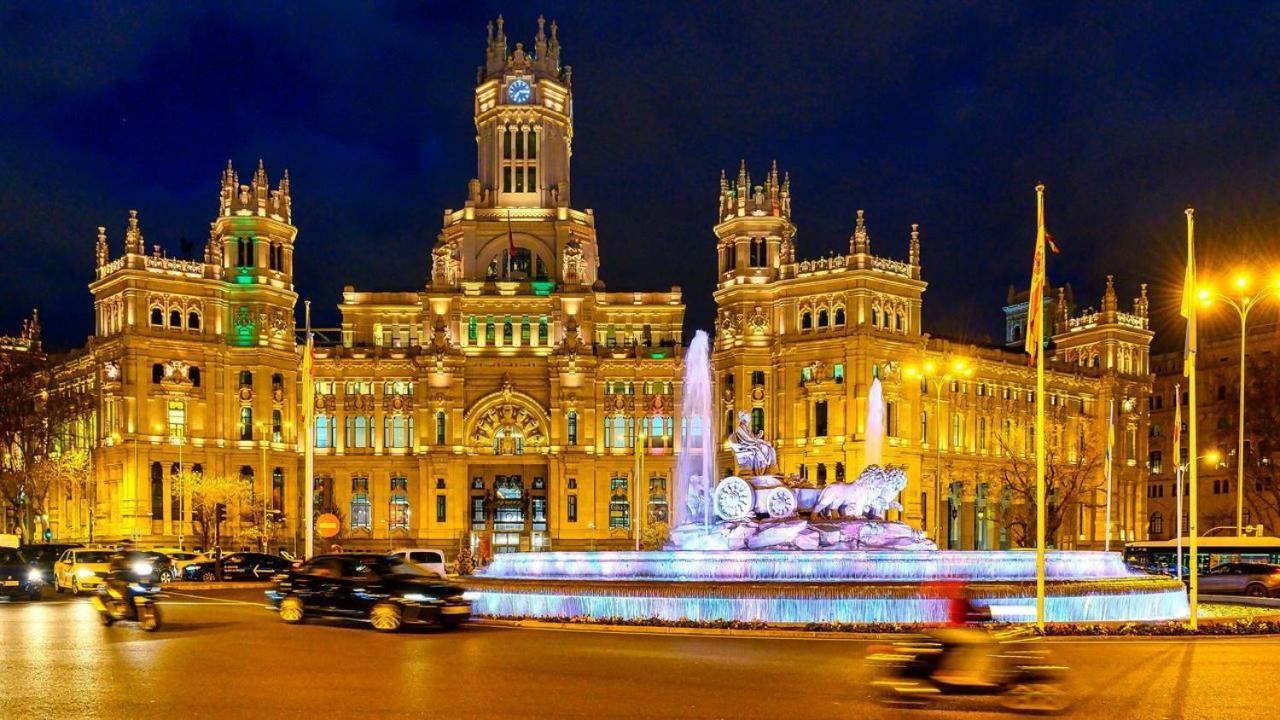 Hostel Las Rosas Мадрид Екстериор снимка