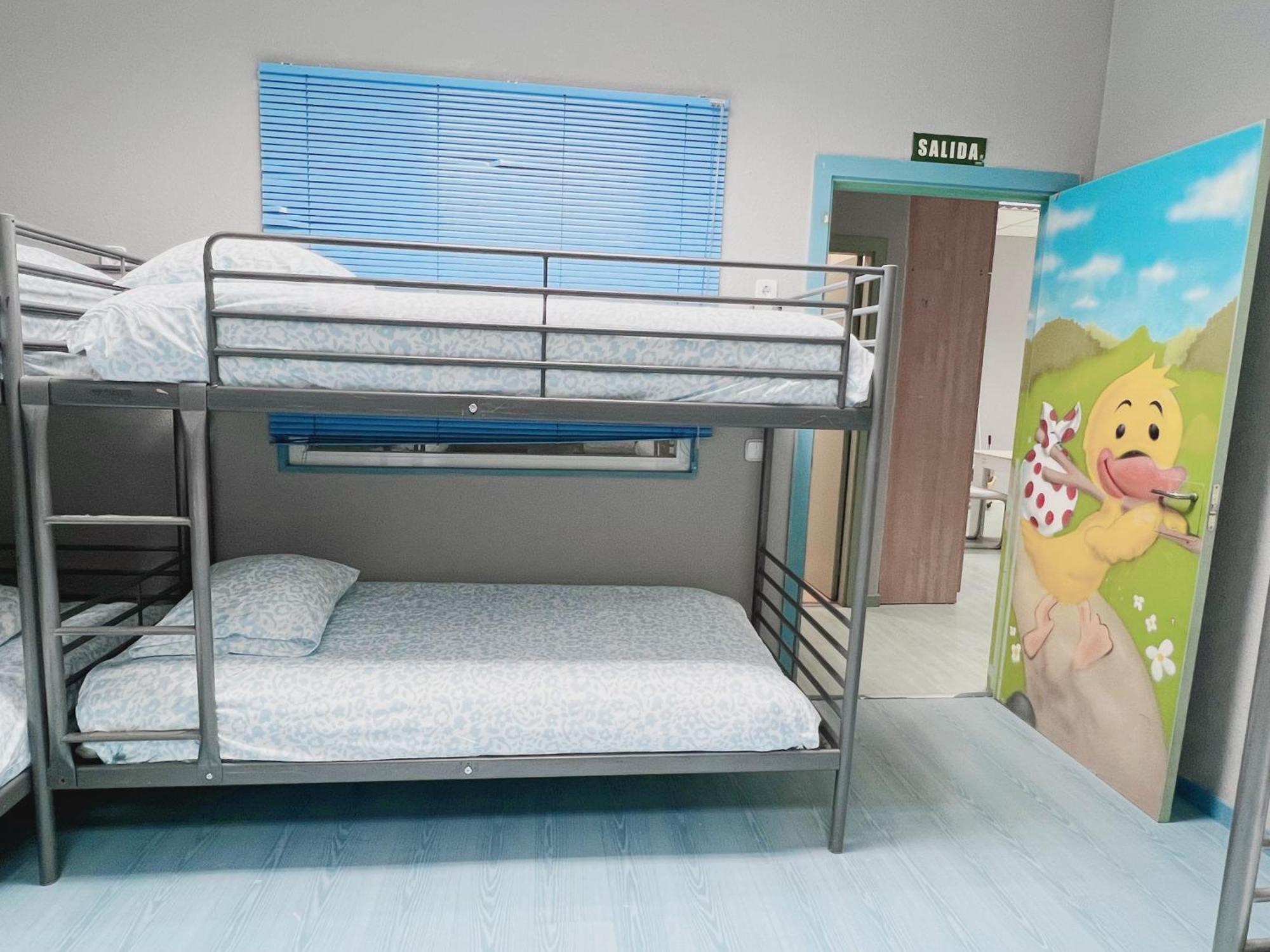 Hostel Las Rosas Мадрид Екстериор снимка