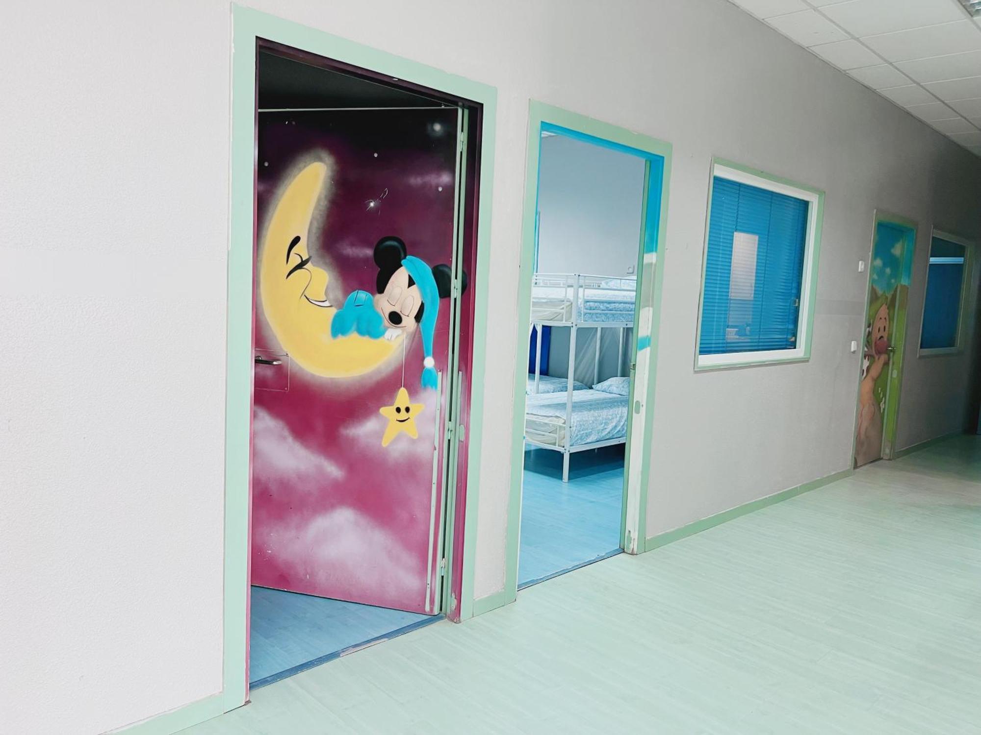 Hostel Las Rosas Мадрид Екстериор снимка